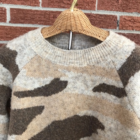 Anthropologie Moth Brown Tan Camo Pullover Sweater Size Small - Picture 3 of 12